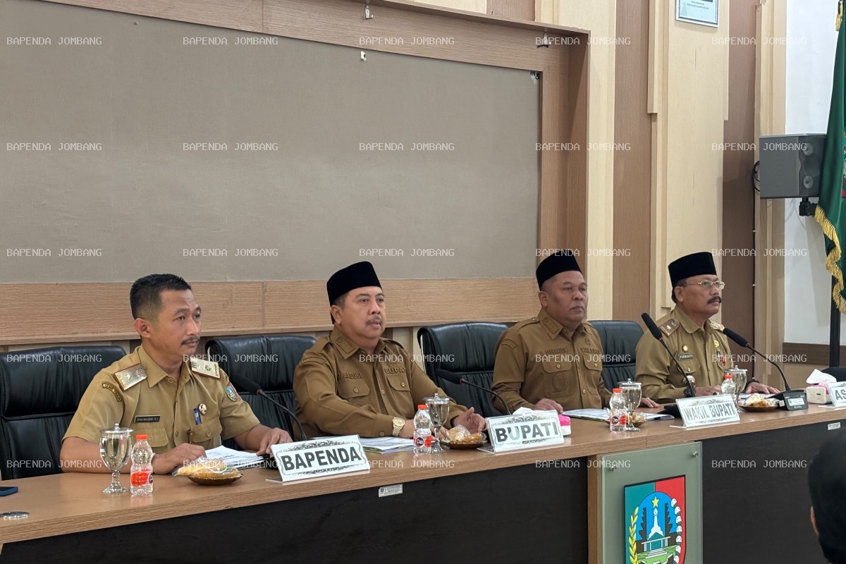 Bupati Jombang Pimpin Monev PBB-P2, Dorong Kecamatan Percepat Pelunasan Sebelum Jatuh Tempo