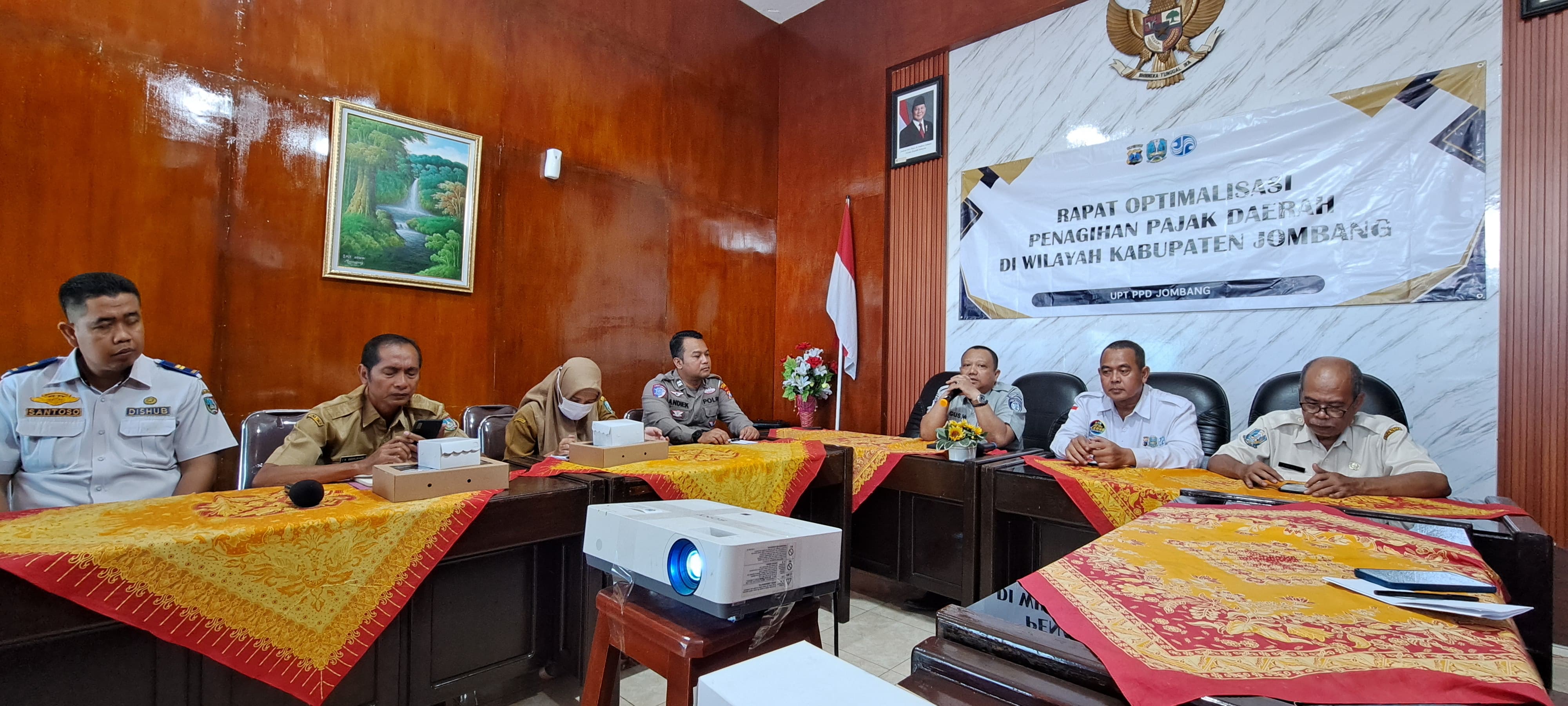 RAPAT OPTIMALISASI PENAGIHAN PAJAK DAERAH KABUPATEN JOMBANG