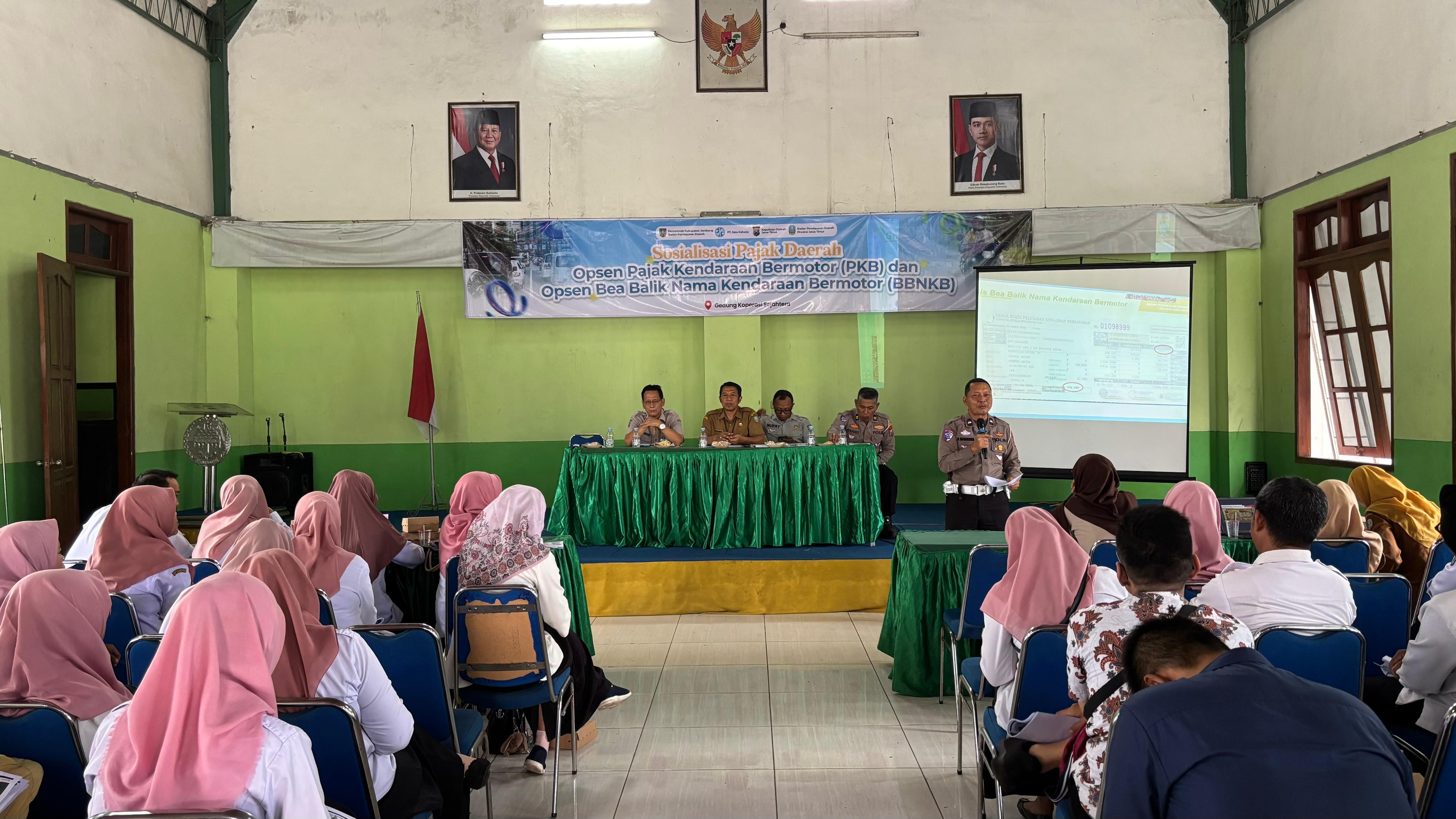BAPENDA JOMBANG GELAR SOSIALISASI OPSEN PKB DAN BBNKB, PERKUAT SINERGI LINTAS SEKTOR