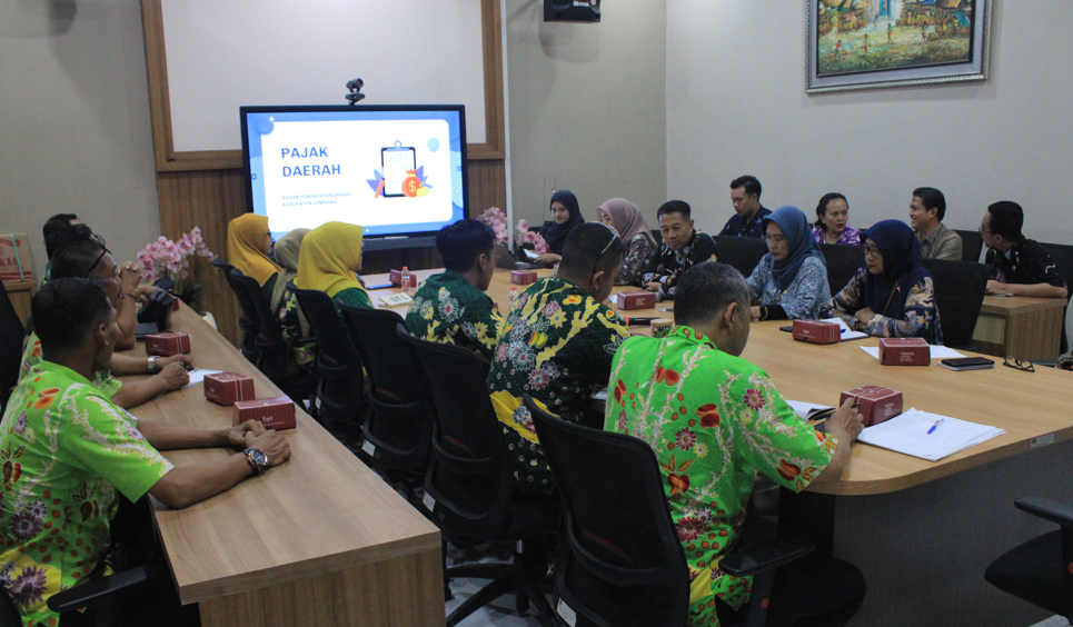 BAPENDA JOMBANG TERIMA STUDI BANDING BAPENDA PASURUAN, BAHAS OPTIMALISASI PBJT DAN STRATEGI PENAGIHAN PAJAK