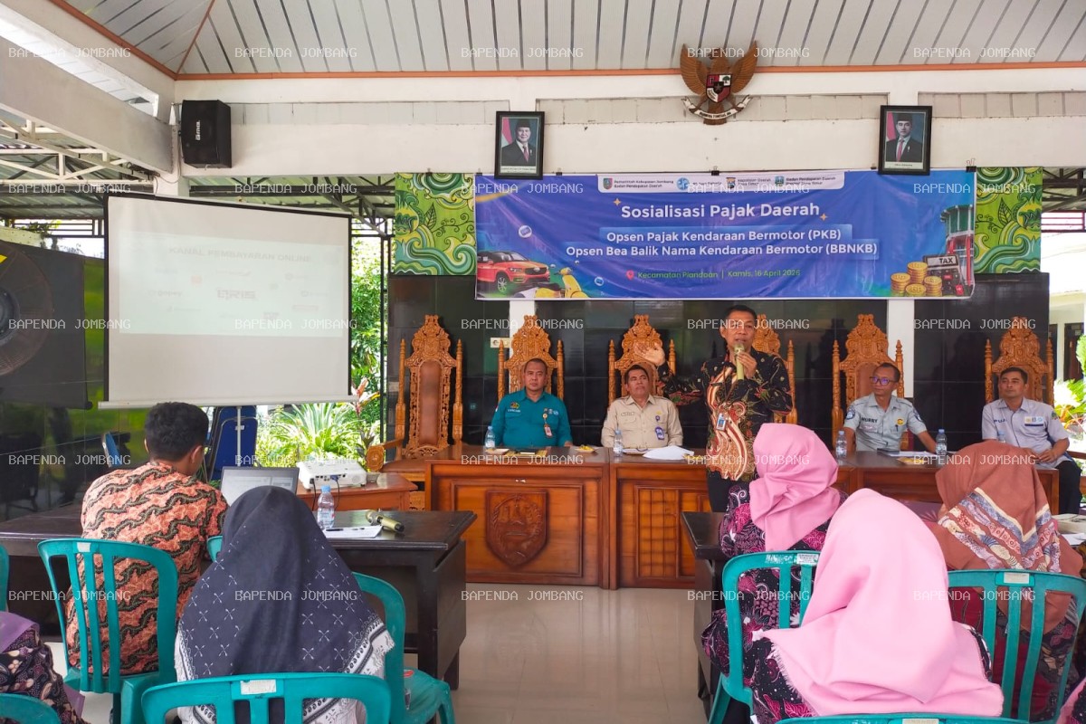 Gencar Tingkatkan Kepatuhan Pajak, Tim Pembina Samsat Jombang Gelar Sosialisasi Opsen PKB dan BBNKB di Kabuh dan Plandaan
