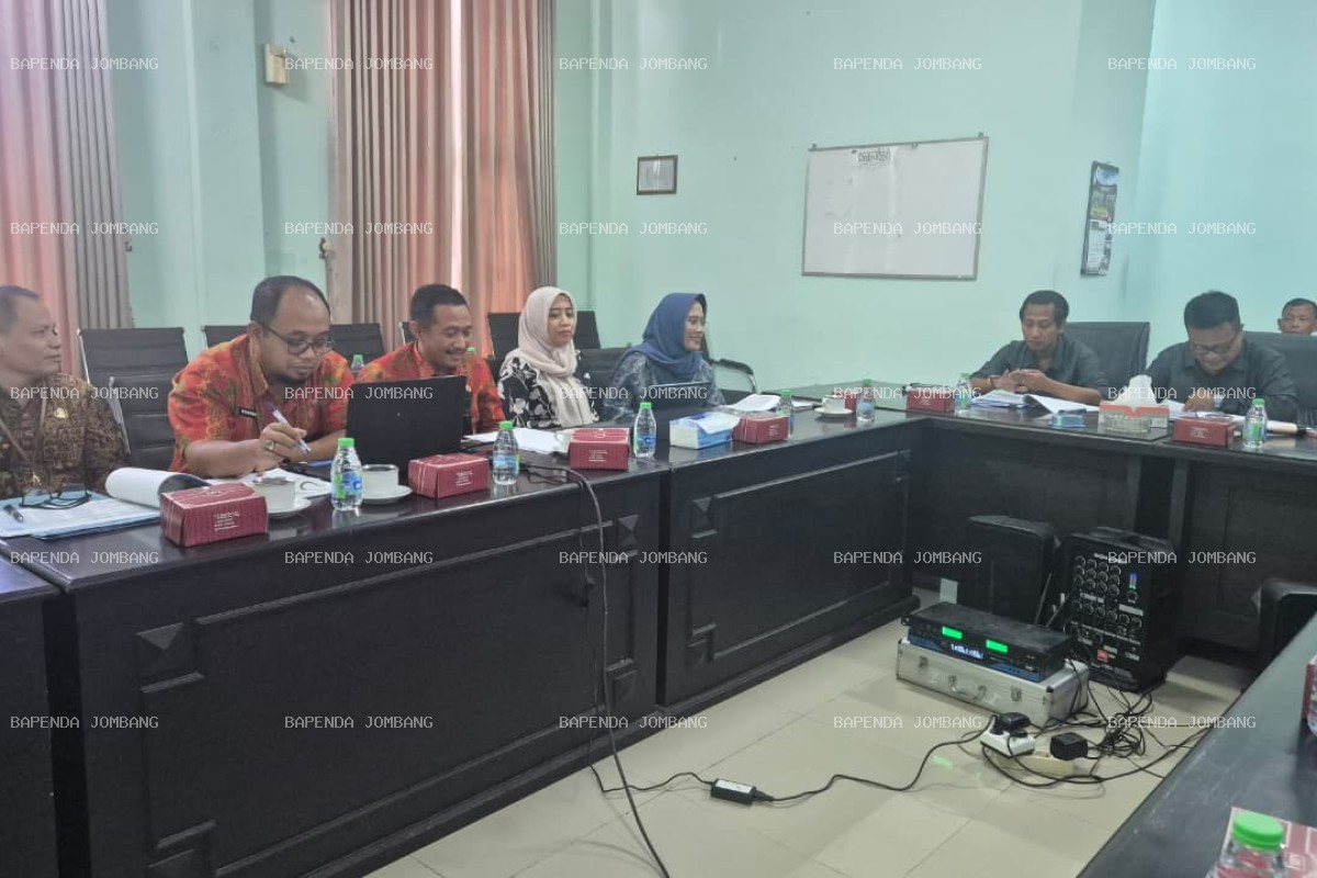 Bapenda Jombang Paparkan Rencana Kerja 2027 dan Evaluasi Kinerja 2026 Bersama Komisi B DPRD