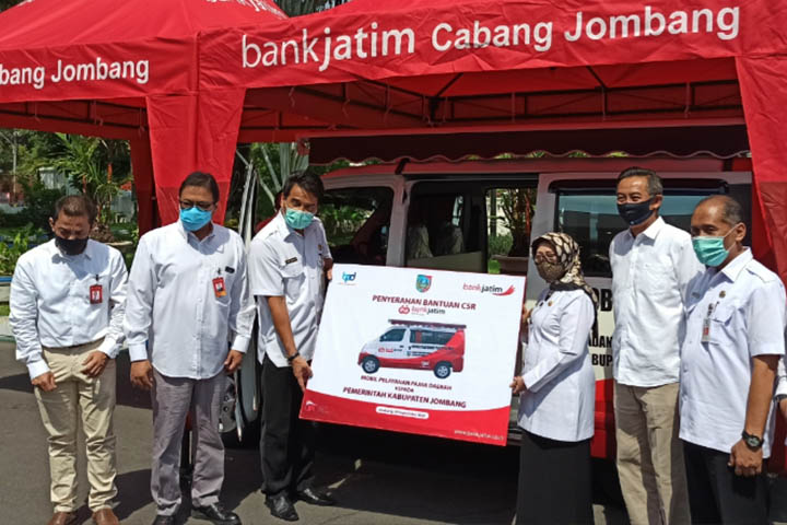 PENYERAHAN MOBIL PELAYANAN PAJAK DAERAH DAN LAUNCHING E-BPHTB