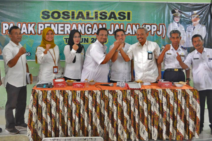 BAPENDA GANDENG PLN DAN DISHUB ADAKAN SOSIALISASI TERKAIT PPJ DI KECAMATAN NGORO