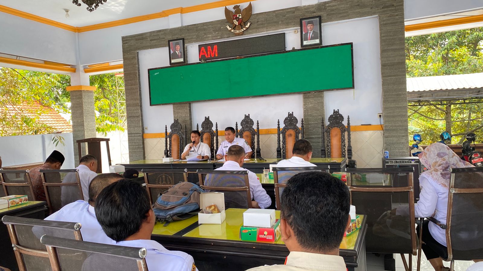 BAPENDA JOMBANG GELAR MONEV PBB-P2 DI KECAMATAN WONOSALAM: REALISASI TERBARU CAPAI 83,22%