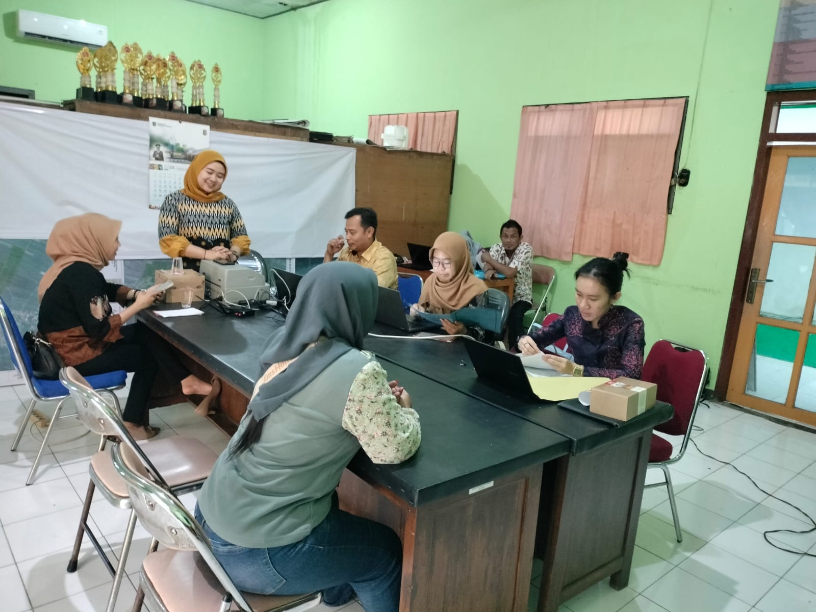 PELAYANAN PAJAK DAERAH MAKIN DEKAT, LAYAR JEBOL HADIR DI MOJOWARNO