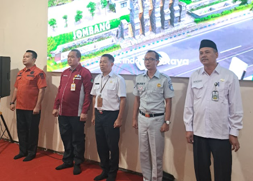 GILIRAN SMAN JOGOROTO DISAMBANGI "SAPA PAJAK", BAPENDA JOMBANG KENALKAN JENIS-JENIS PAJAK DAERAH